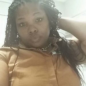 Meet your Posher, Iesha